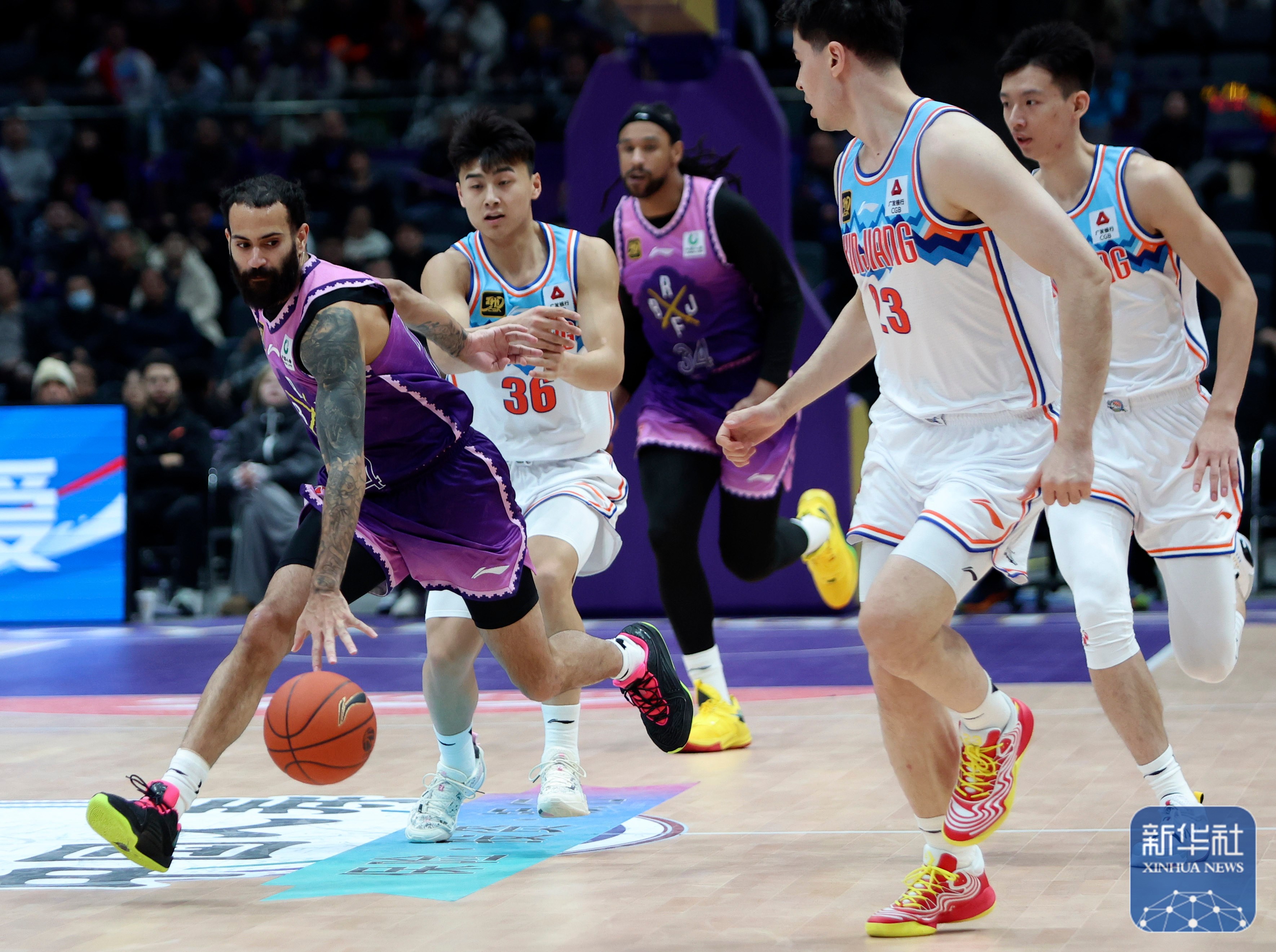 爱游戏在线登录 -赛前体能课后，皇家社会临场应变备战CBA常规赛，震撼外界，赛程密集仍需轮换(北控篮球邀请特殊学生现场感受cba京津大战)