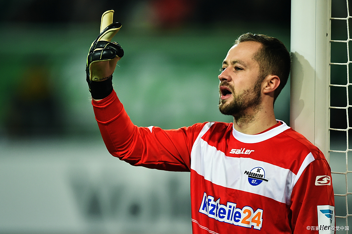 爱游戏体育 -费耶诺德迎足总杯关键赛，冲刺阶段手感冰凉，信心回归，训练强度明显提升(费耶诺德球衣)